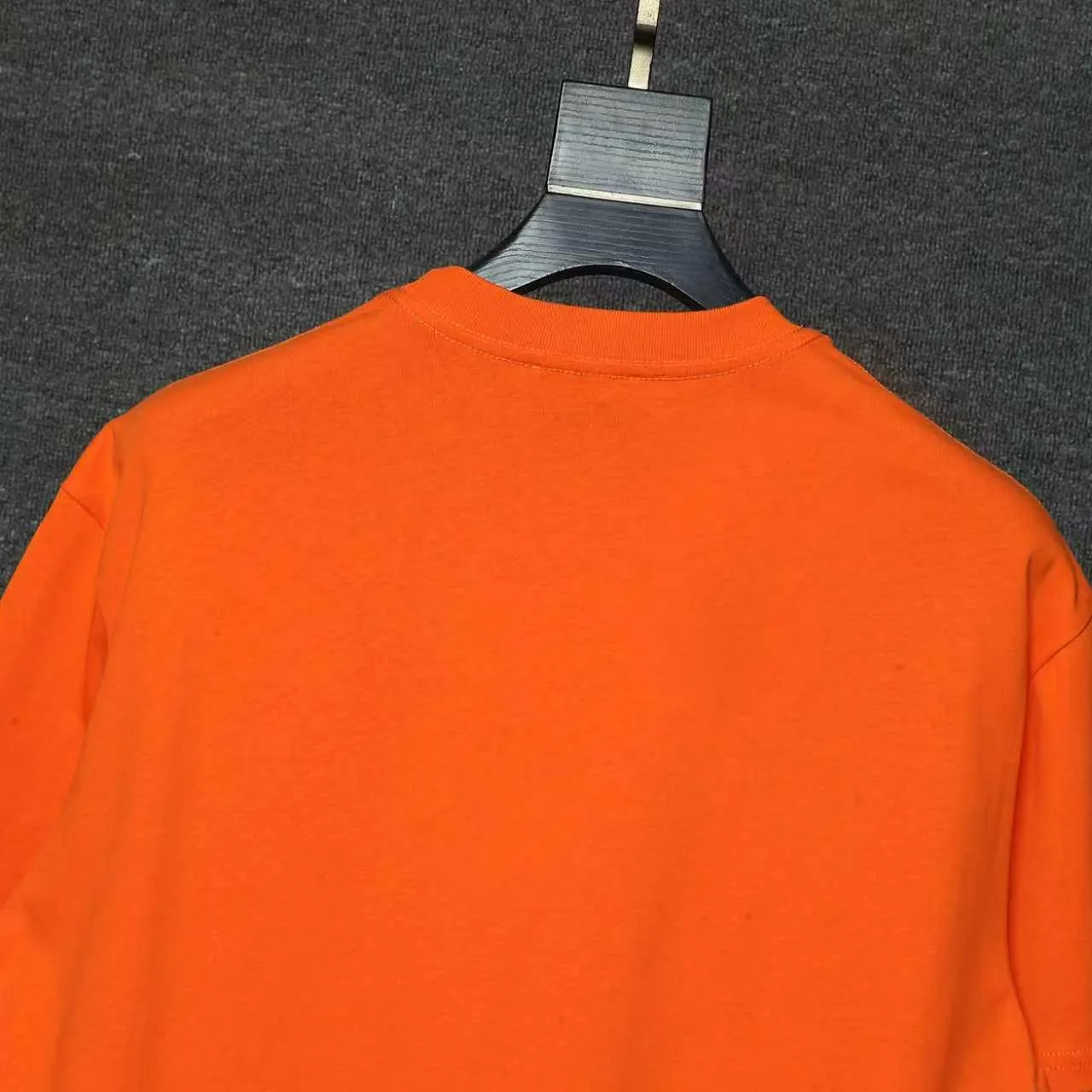 26ss CASABLANCA original printing process short-sleeved T-shirt original development using high-density double yarn pure cotton fabric upper body soft and comfortable color Black White Dark Green color Orange Pink Blue Royal Blue color cigarette powder 8 colors Sizes S M L XL